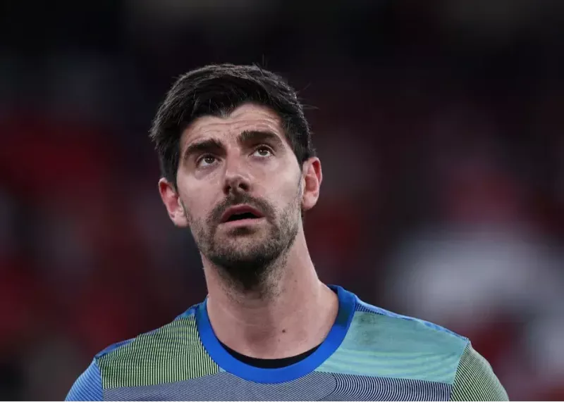 رسمی: کورتوا باشگاه فرانسوی را خرید