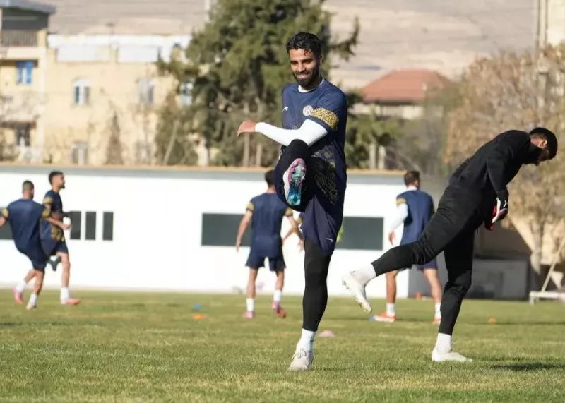 مدافع سابق استقلال آماده بازگشت به میادین (عکس)