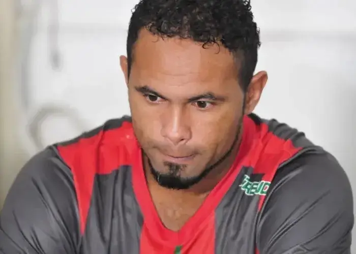 عجیب ولی واقعی: بازگشت دروازه‌بان قاتل به فوتبال!