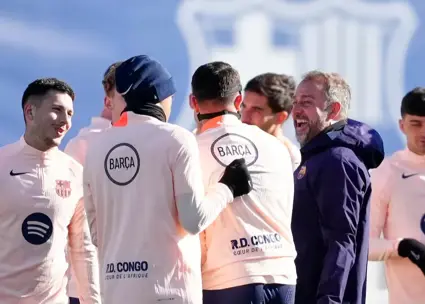 جلسه یک ساعته با فلیک پشت درهای بسته