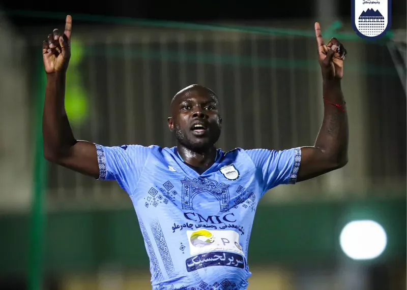 چادرملو 5 - گلگهر 1: تحقیر صدرنشین در کویر