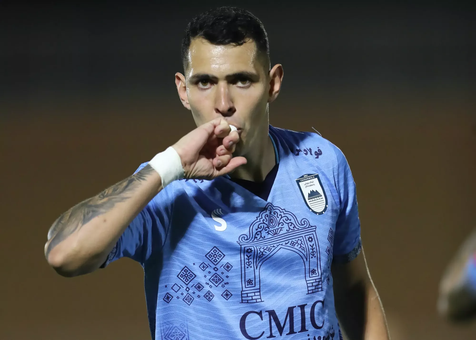 از چادرملو در حد مرد سال آمریکای جنوبی!