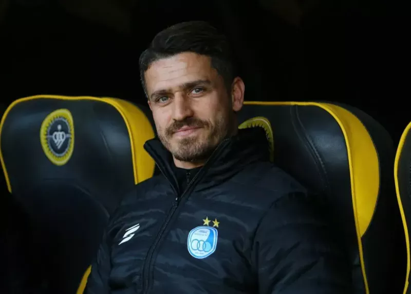 وریا، سرمربی موقت استقلال