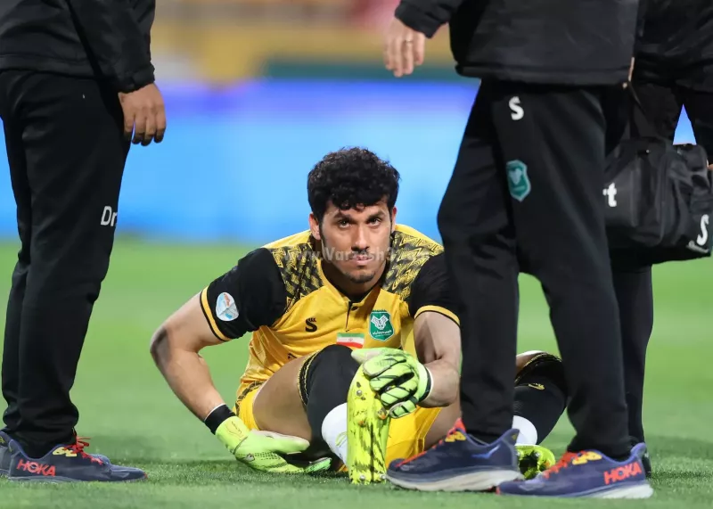 پیروانی به بازیکنان پرسپولیس: بی‌عرضه‌ها!