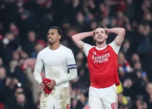 هراس از سناریوی تکراری: جلسه صریح در رختکن آرسنال