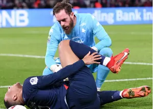 امباپه آشغال است، جلوی دوربین نقش بازی میکند!