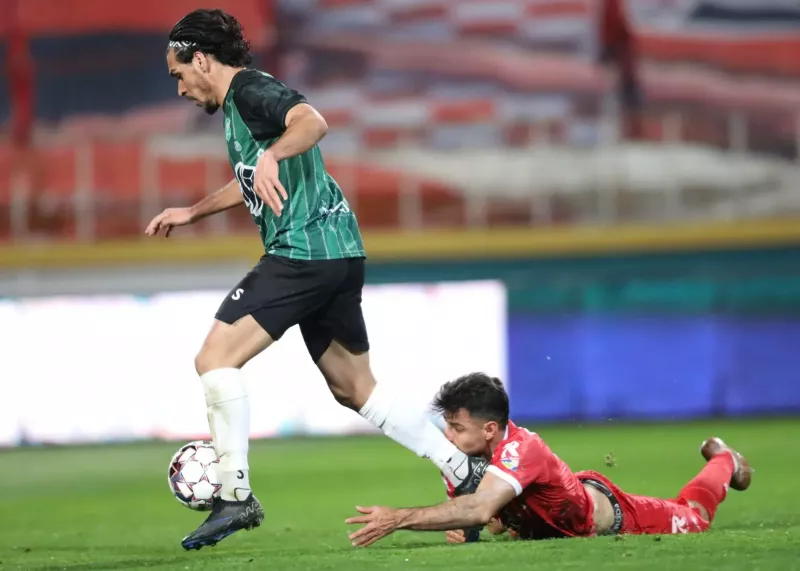 شانس به پورعلی‌گنجی و پرسپولیس رو کرد!