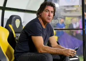 10 لحظه برای اخراج ساپینتو از استقلال