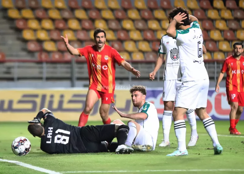 نمایی بهتر از VAR برای جنجالیترین لحظه فولادآرنا