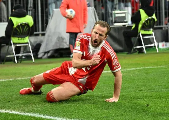 چراغ سبز کین به بارسا: باعث افتخار است!