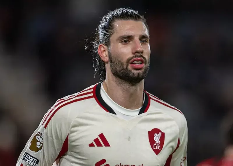 ترکیب اصلی لیورپول و فارست | پست عجیب سوبوسلای