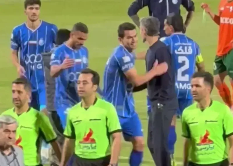 کارشناسی صحنه مشکوک مس - استقلال