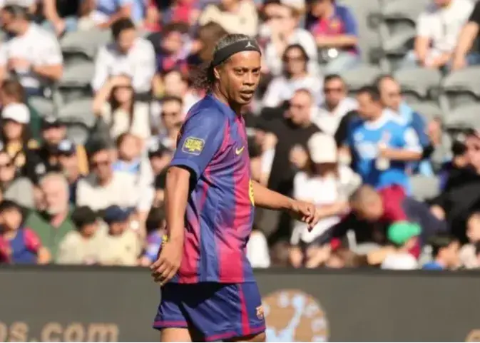 رونالدینیو: دیگر از تماشای فوتبال لذت نمی‌برم