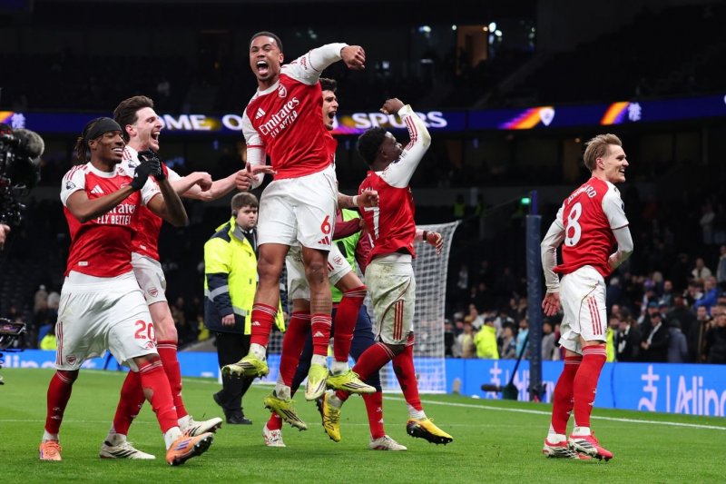 پایان پسران نیک لندن: به آرسنالِ منفور سلام کنید!