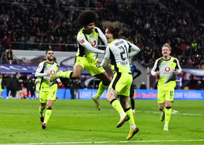 ستاره دورتموند پا در جای پای رونالدو گذاشت