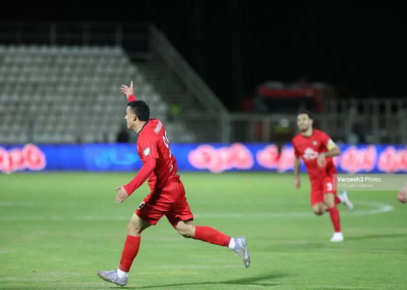 امیرحسین به صد رسید، تراکتور به صدر نرسید!