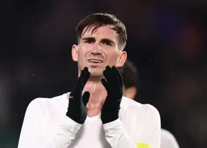 معمای پیچیده ستاره اسپانیایی پیاسجی