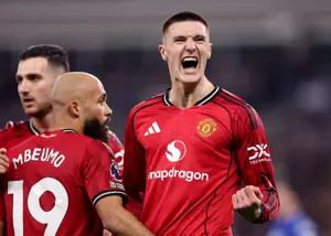 کریک و ترفند ساده‌اش: بنجامین ششکو! 