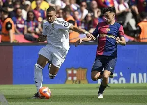 پدری: من امباپه را برای بارسلونا می‌خرم!