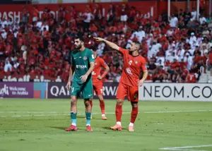 شباب الاهلی- تراکتور با یک روش رایگان شد