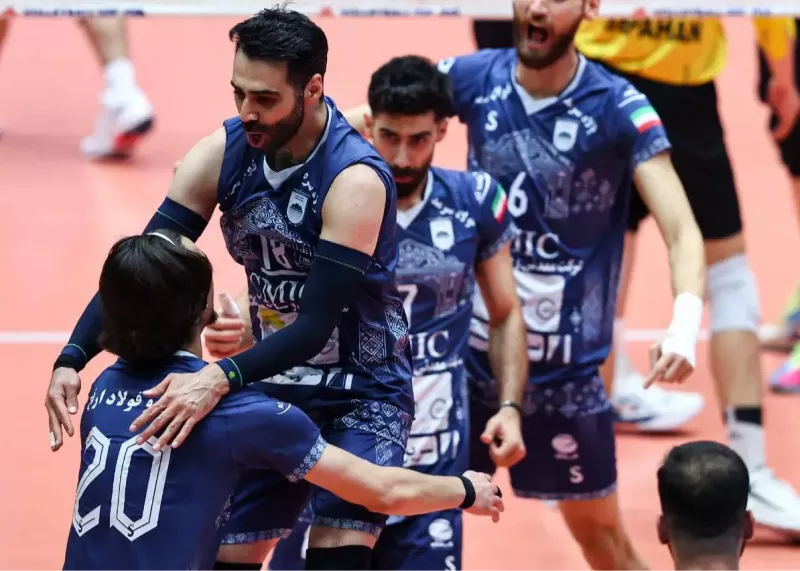 تیم بحران‌زده و دو نماینده در جمع بهترین‌ها!