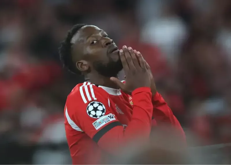 اعتراف ستاره بنفیکا: توهین پرستیانی را نمی‌بخشم!