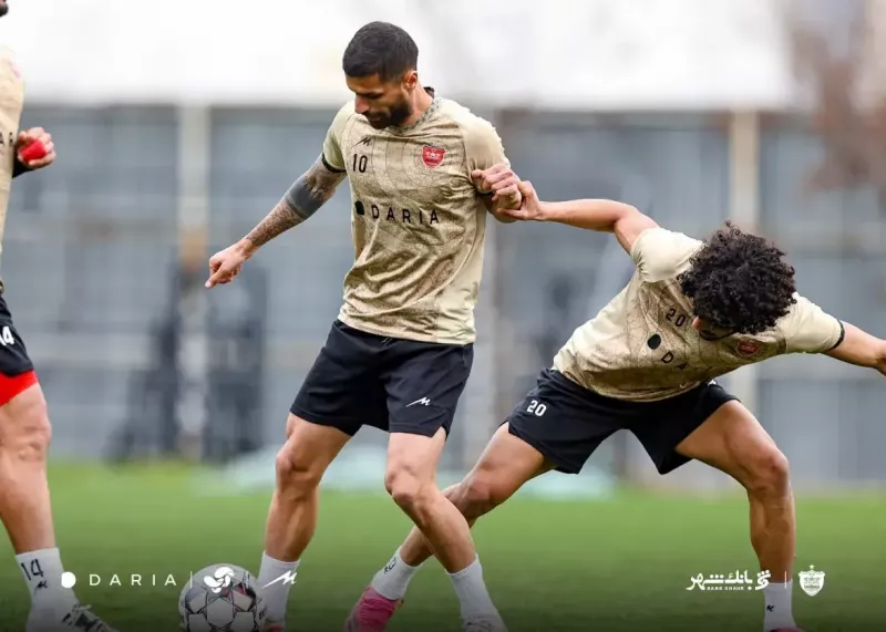 اختصاصی: صحنه دردناک شماره 10 پرسپولیس!