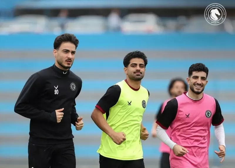 یک لشکر بازیکن جوان آماده توقف سپاهان میشوند!