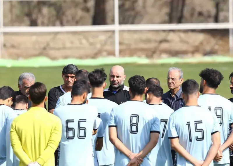 سهراب پنجمین بازیکن استقلال را هم خط زد!