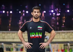 یونس با شکست یک آمریکایی استارت زد