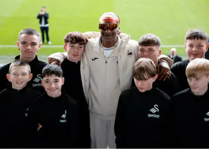 استارت اسنوپداگ کنار مودریچ در سوانسی!