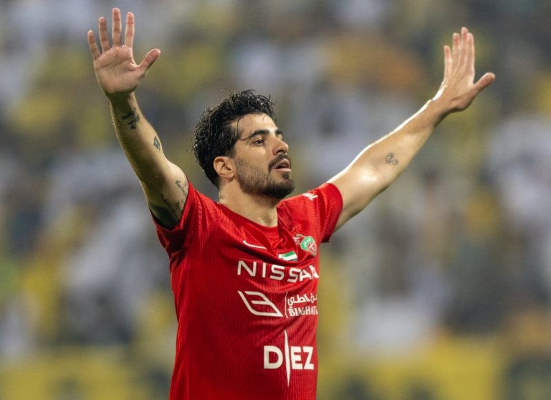 سعید عزت هم‌تیمی گلر مشهور چلسی! (عکس)