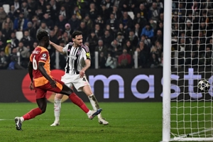 واکنش جالب هواداران یووه به کامبک نیمه تمام