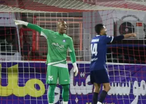 ‏فرصت‌طلبی میراندا: دوئل با اشتراکالی برای بقا