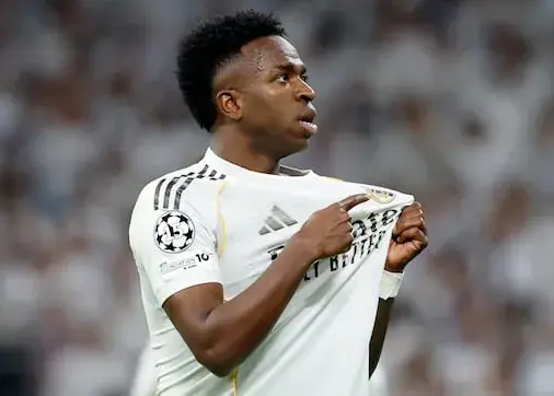 تعظیم به پادشاه اروپا: وینی روی حالت کهکشانی!