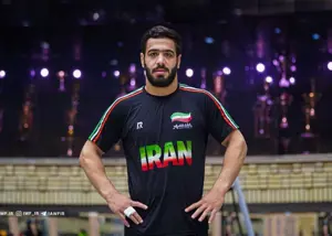 فوق العاده مثل فیروزپور: نایب قهرمان جهان هم زانو‌ زد