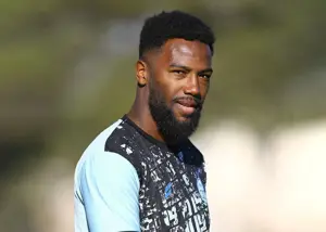 بازگشت مهاجم مورد غضب وریا به تمرین استقلال