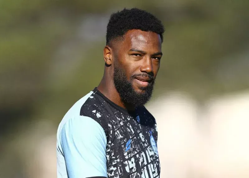 بازگشت مهاجم مورد غضب وریا به تمرین استقلال