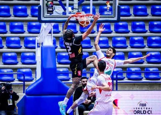 ‏دانک جالن هریس روی سبد ایران پوستر شد! (عکس)