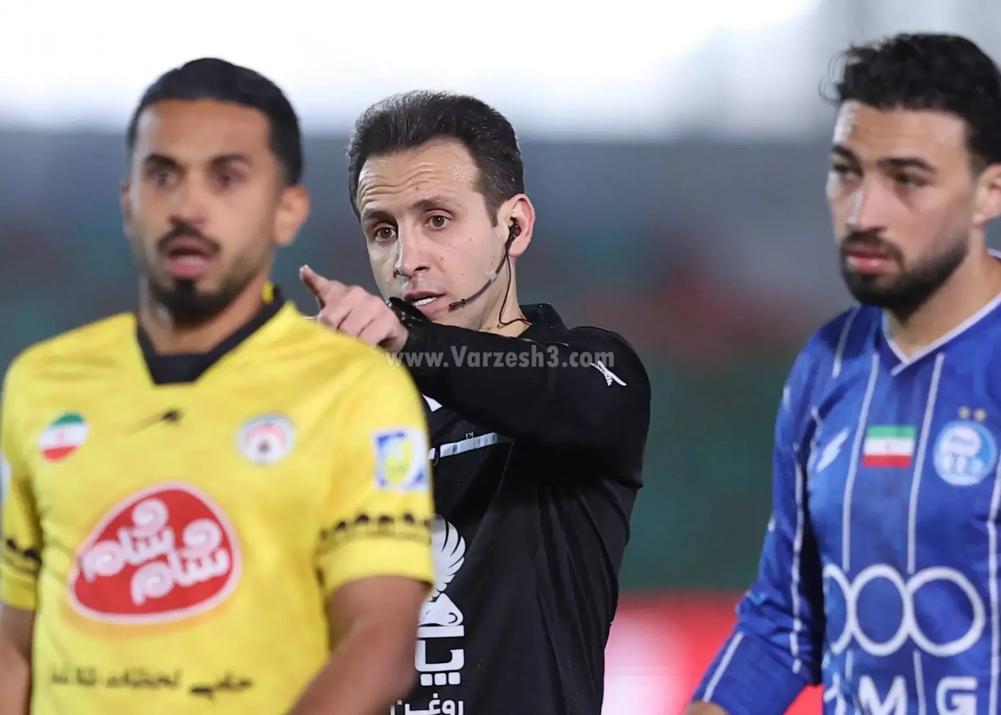 کارشناسی دقیق: چهار صحنه مشکوک استقلال – فجر