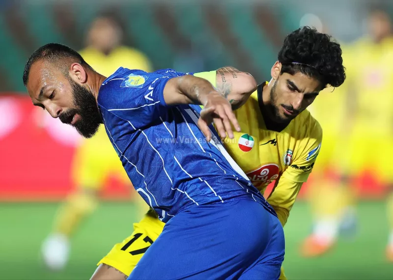 گزارش زنده: استقلال 2 - فجرسپاسی 1