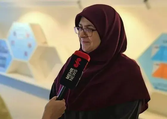 مهاجرانی: کالاهای اساسی، دارو و بنزین تامین است