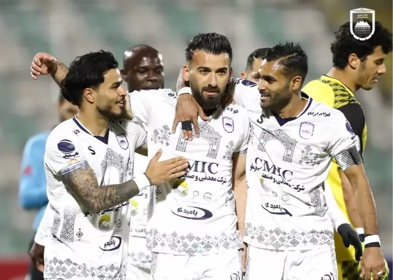 چادرملو قاتلان پرسپولیس را از دم تیغ گذراند!