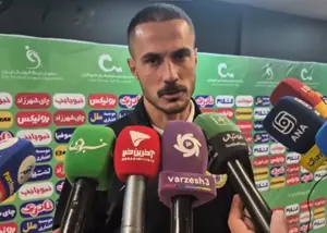 مدافع فجر: داور یک کیک با چند تمشک تقدیم استقلال کرد!