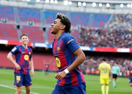 پرواز بارسلونا با سوپر هت‌تریک یامال!