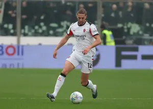 کرمونزه ۰-۲ میلان | روسونری همه را زجر داد