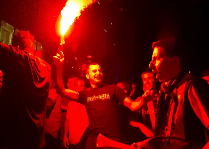 هواداران بارسا اتلتیکو را وحشت‌زده کردند!