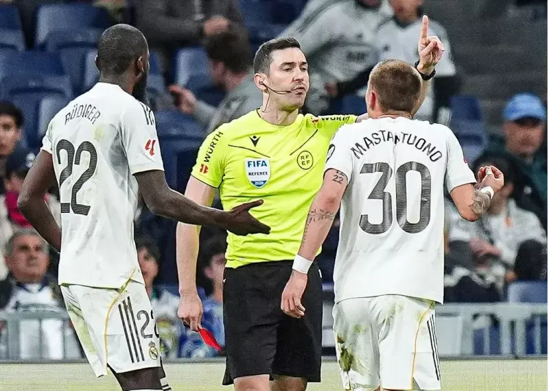 پایان زشت: اخراج مستقیم، محرومیت 2 بازیکن رئال