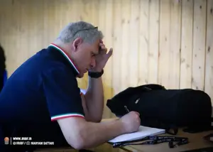 سرمربی یونانی تیم ملی به کشورش بازگشت