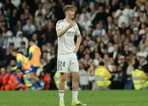 دین هویسن درخواست آتش‌بس کرد